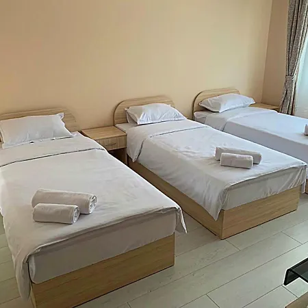 Къща За Гости “Рай” Guest house Kurdzhali